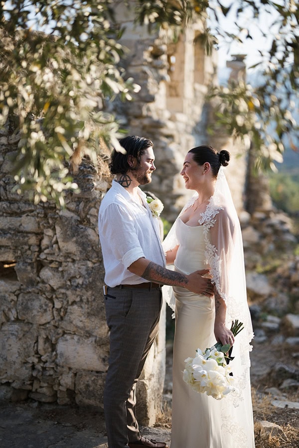 intinate-wedding-chania-minimal-chic-details_01