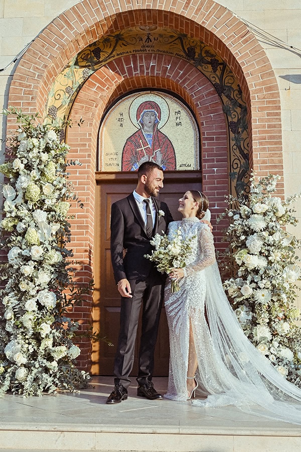lovely-wedding-dreamy-setting-evgenios-hills_01