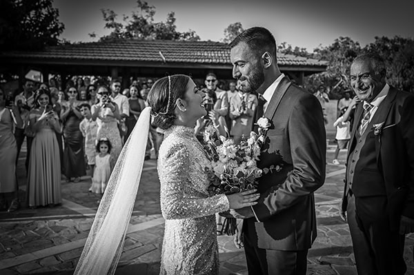 lovely-wedding-dreamy-setting-evgenios-hills_09
