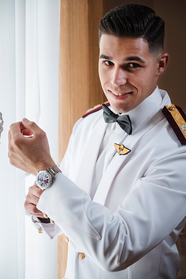 military-wedding-all-white-florals-romantic-details_06