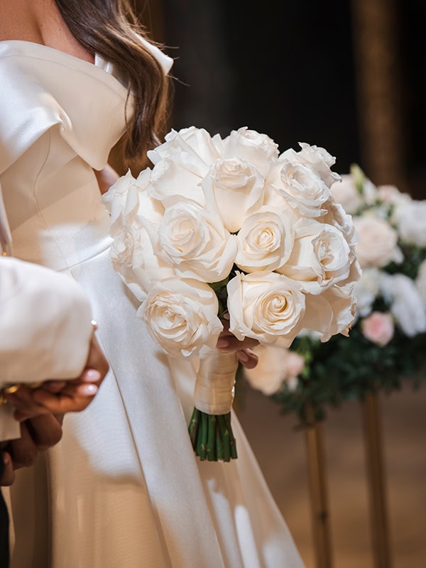 military-wedding-all-white-florals-romantic-details_12