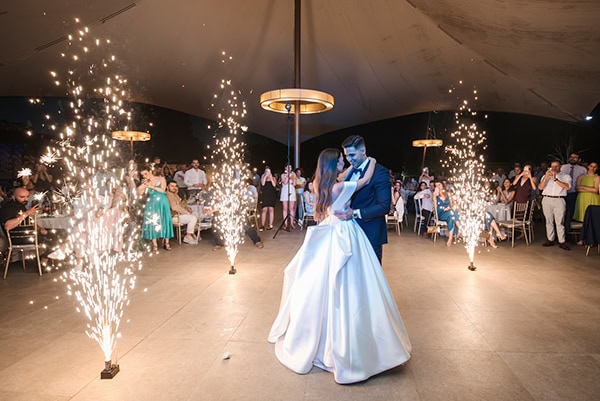 military-wedding-all-white-florals-romantic-details_21