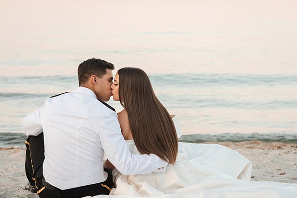 military-wedding-all-white-florals-romantic-details_24