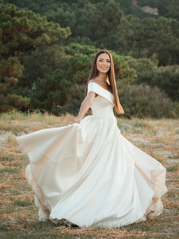 military-wedding-all-white-florals-romantic-details_25