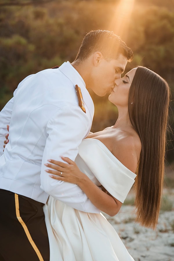 military-wedding-all-white-florals-romantic-details_26