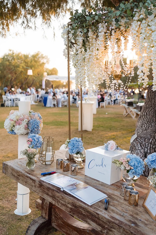 romantic-chic-wedding-dreamy-hues-ble-azure_27
