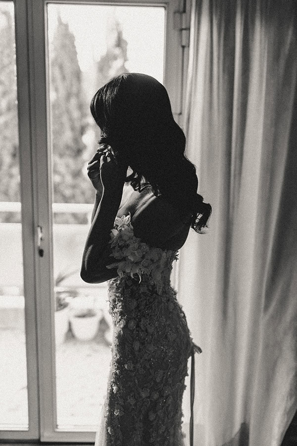 romantic-outdoor-wedding-ktima-laas-sophisticated-decor_05