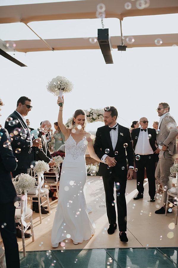 romantic-wedding-elegance-white-flowers_19