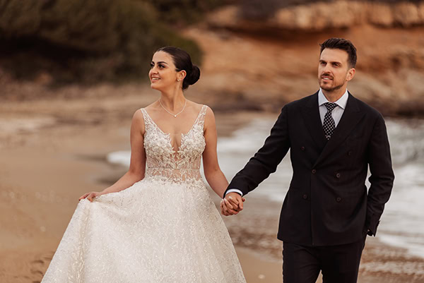 romantic-wedding-in-athens-all-white-florals_24