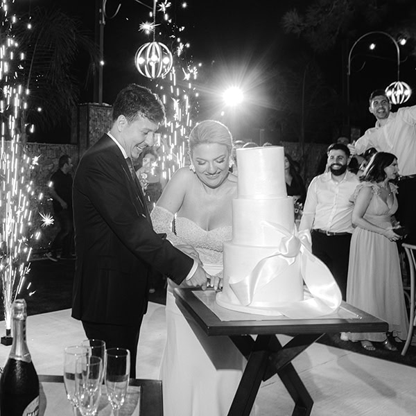 romantic-wedding-nicosia-pastel-flowers-candlelight_23