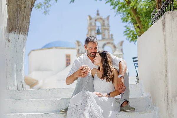 romantic-wedding-santorini-lovely-lilac-ivory-roses_01