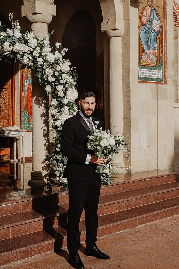 romantic-wedding-with-dreamy-decor-fairy-lights_13