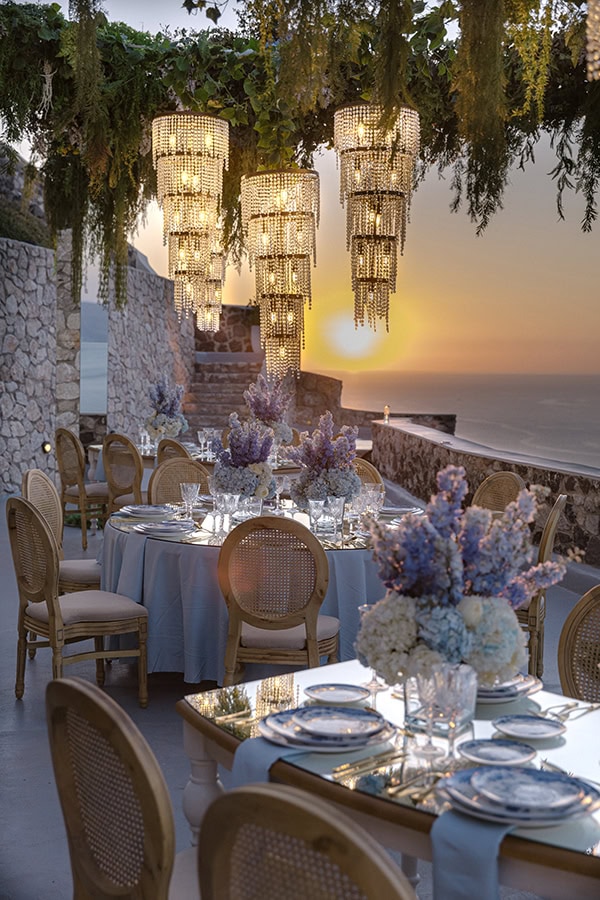 styled-shoot-santorini-contemporary-aesthetic_09