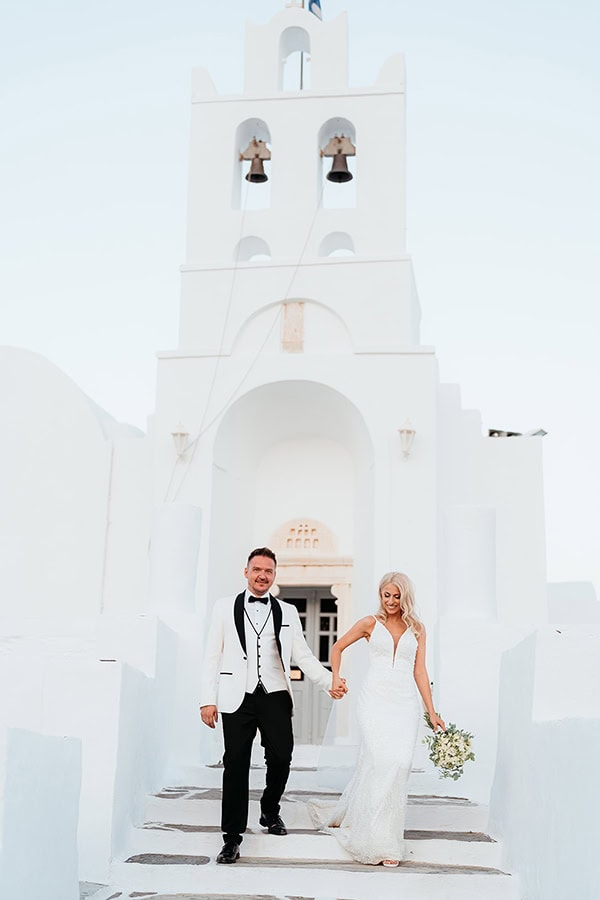 summer-wedding-in-sifnos-with-white-details-stunning-view_15