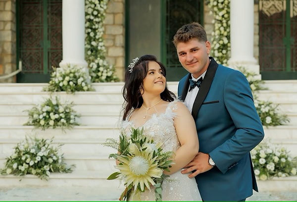 summer-wedding-in-sparta-with-white-flowers_02