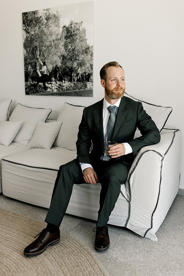 timelessly-beautiful-wedding-olive-grove-crete_11