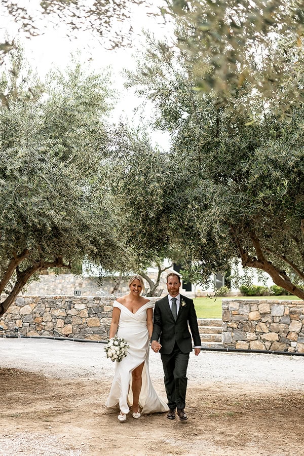 timelessly-beautiful-wedding-olive-grove-crete_19