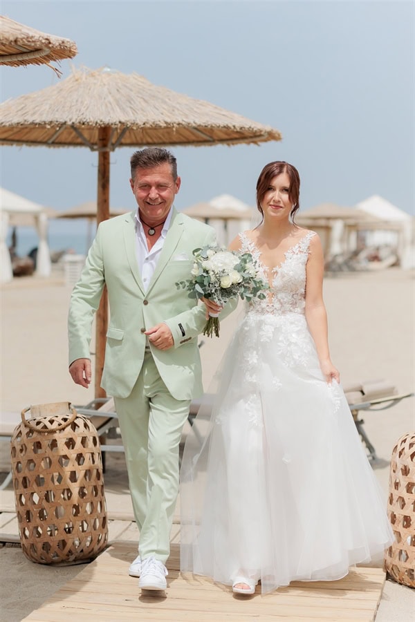 beautiful-spring-wedding-olive-grove_16