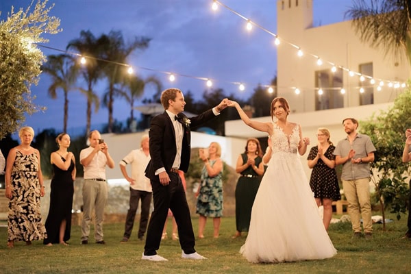 beautiful-spring-wedding-olive-grove_31