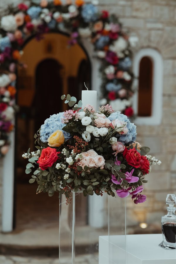 beautiful-summer-wedding-colorful-blooms_17