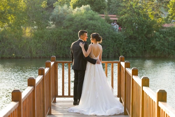 chic wedding thessaloniki with earthy hues romantic details_34