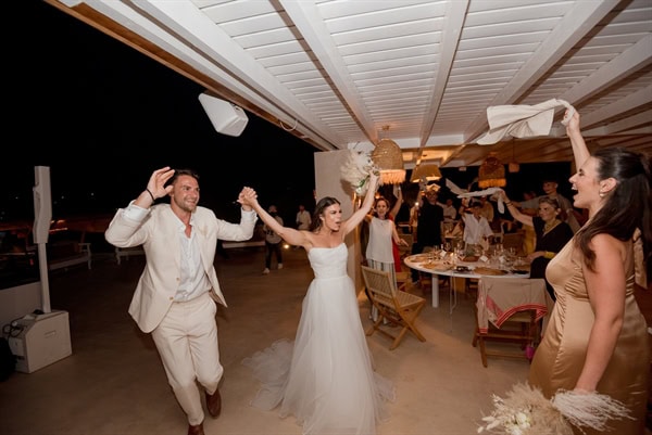 dreamy-destination-wedding-in-paros_40