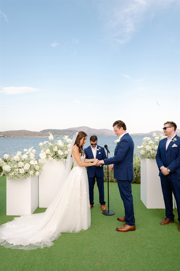 elegant-athens-wedding-white-roses-romance_31