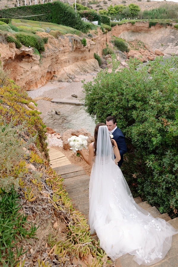 elegant-athens-wedding-white-roses-romance_38