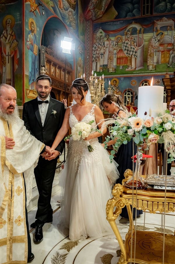 lovely summer wedding romantic details amaltheia the place_14