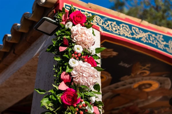 romantic wedding ktima laas lovely floral arrangements_21