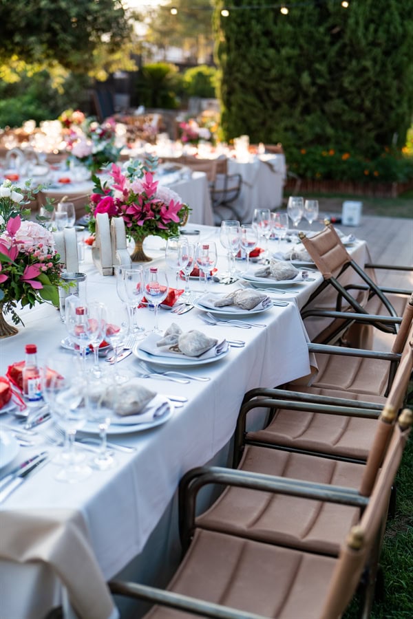 romantic wedding ktima laas lovely floral arrangements_31