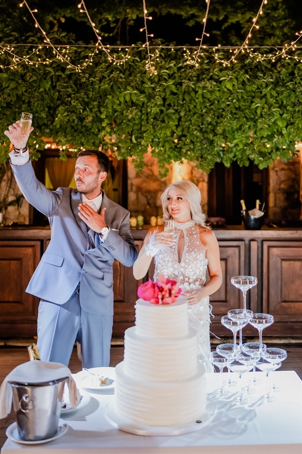 romantic wedding ktima laas lovely floral arrangements_37