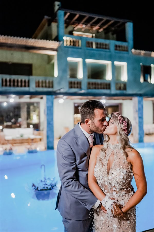 romantic wedding ktima laas lovely floral arrangements_39