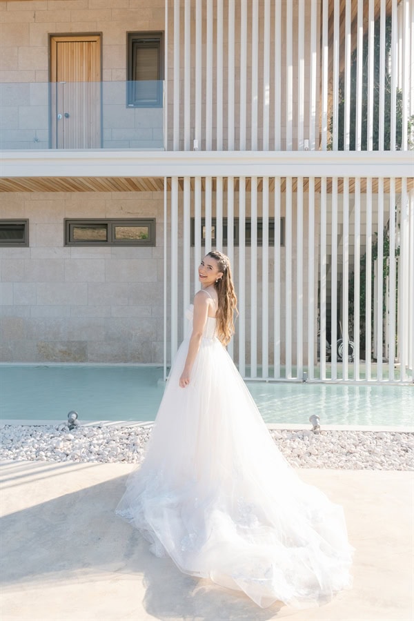 romantic wedding roses pale hues_3