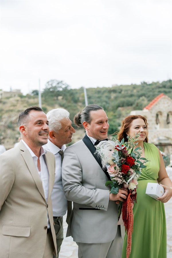 summer wedding chic boho style red roses_27