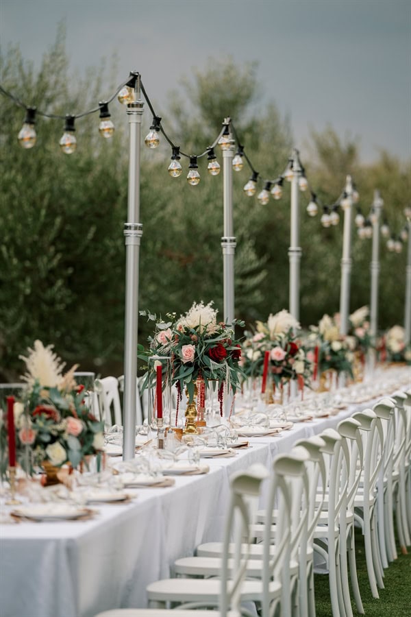 summer wedding chic boho style red roses_33