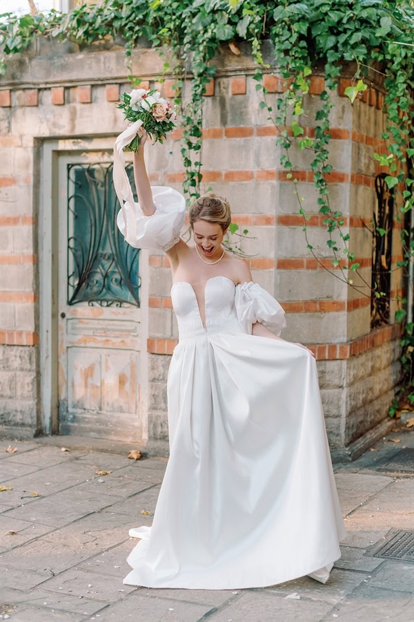 ultra-stylish-wedding-dress-alkmini-atelier_15