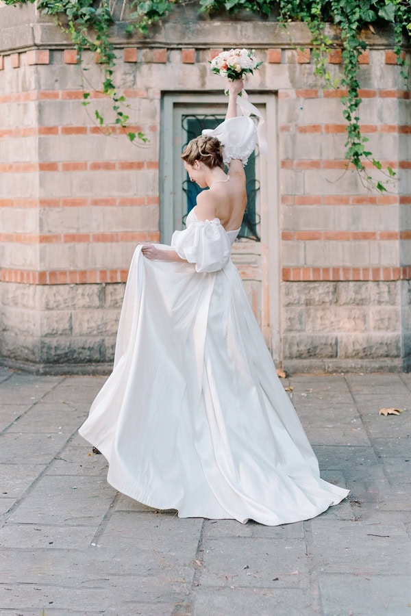 ultra-stylish-wedding-dress-alkmini-atelier_17