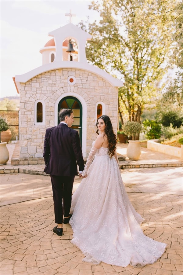 winter wedding romantic style white blooms_13