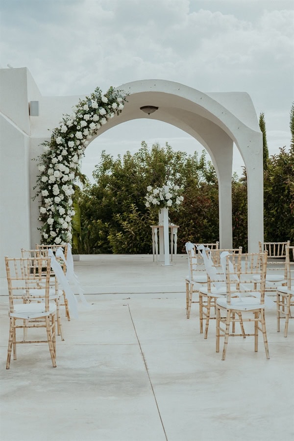 Beautiful Summer Wedding Amaltheia White Blooms