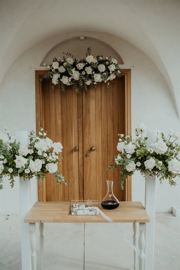 Beautiful Summer Wedding Amaltheia White Blooms