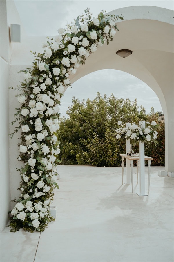 Beautiful Summer Wedding Amaltheia White Blooms