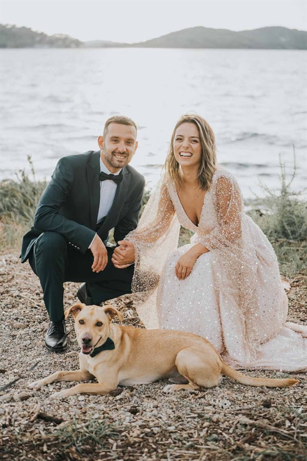 fall-rustic-chic-wedding-white-blooms_11