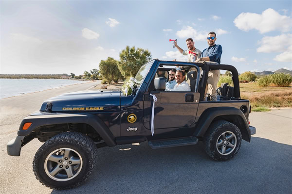 Fall Wedding Methoni Castle Ivory Roses