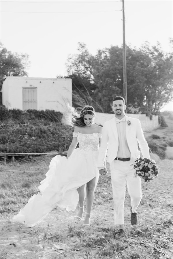 Romantic Destination Wedding Naxos Colorful Blooms