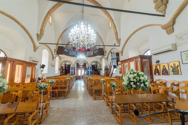 Romantic Summer Wedding Nicosia Ivory Blooms
