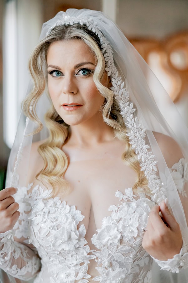 Rustic Chic Autumn Wedding Red Dahlias