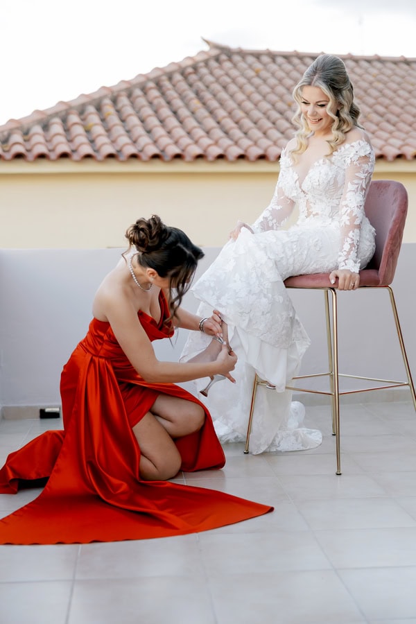 Rustic Chic Autumn Wedding Red Dahlias
