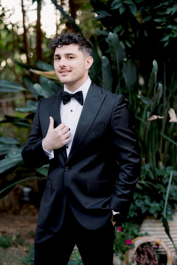 Rustic Chic Autumn Wedding Red Dahlias