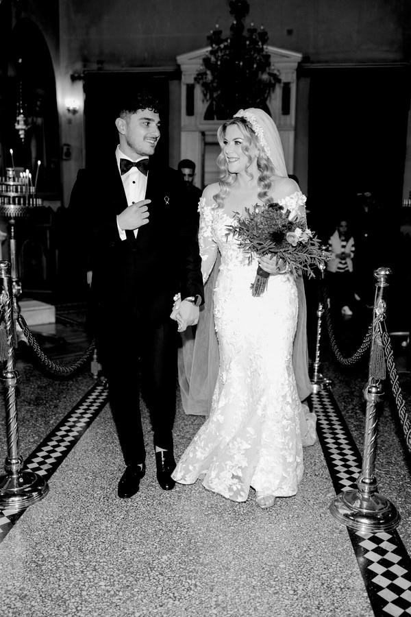 Rustic Chic Autumn Wedding Red Dahlias